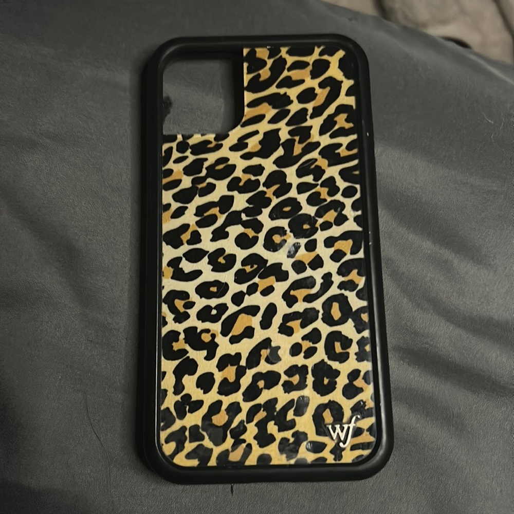 iphone 13-14 wildflower cheetah print case